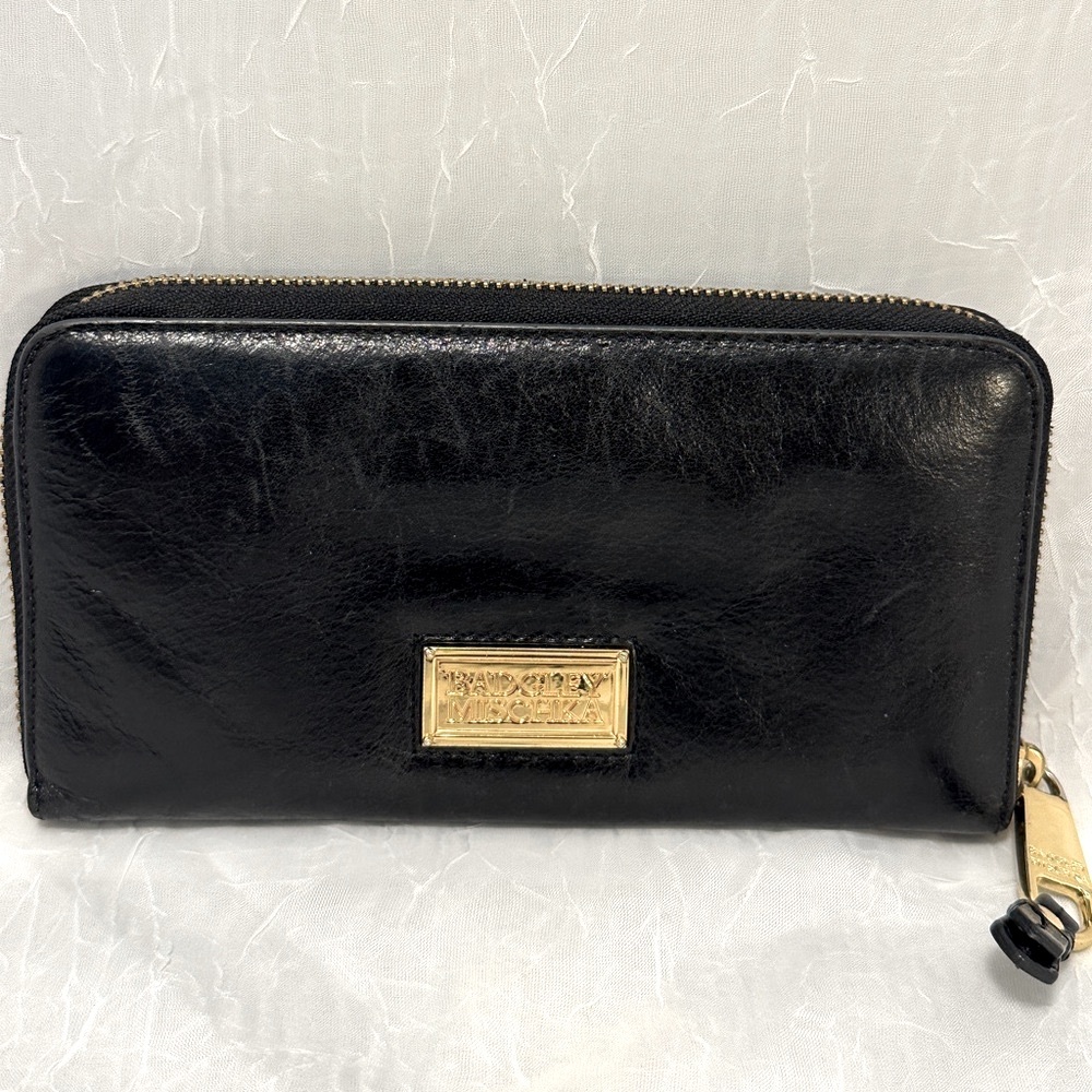 Badgley Mischka Black zip around Continental Wallet